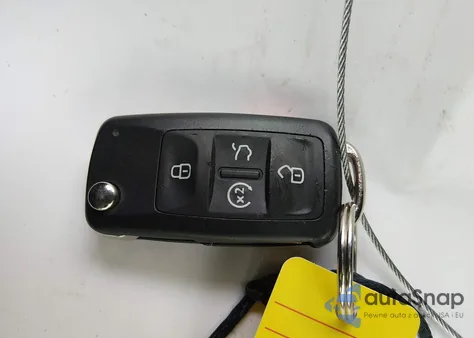 2020 Volkswagen Passat 2.0T R-Line z USA, uszkodzony, nr VIN 1VWMA7A37LC022500